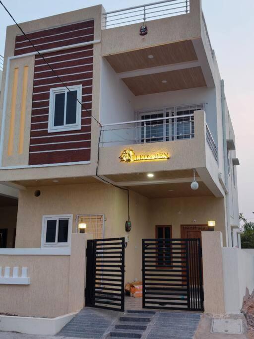 Villa Leo'S Den 9 Guests Ac 3Bhk 9 Mins To Rgia Shamshabad Esterno foto