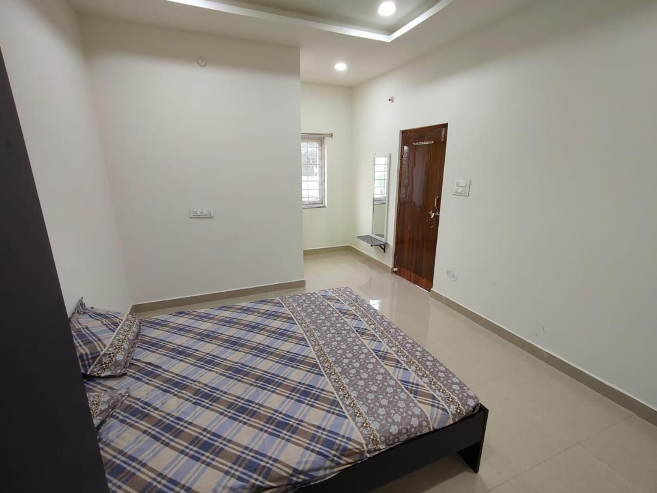 Villa Leo'S Den 9 Guests Ac 3Bhk 9 Mins To Rgia Shamshabad Esterno foto